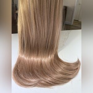 HAIR, 25” Straight with Bangs, Center Part, variegated Medium Blondes